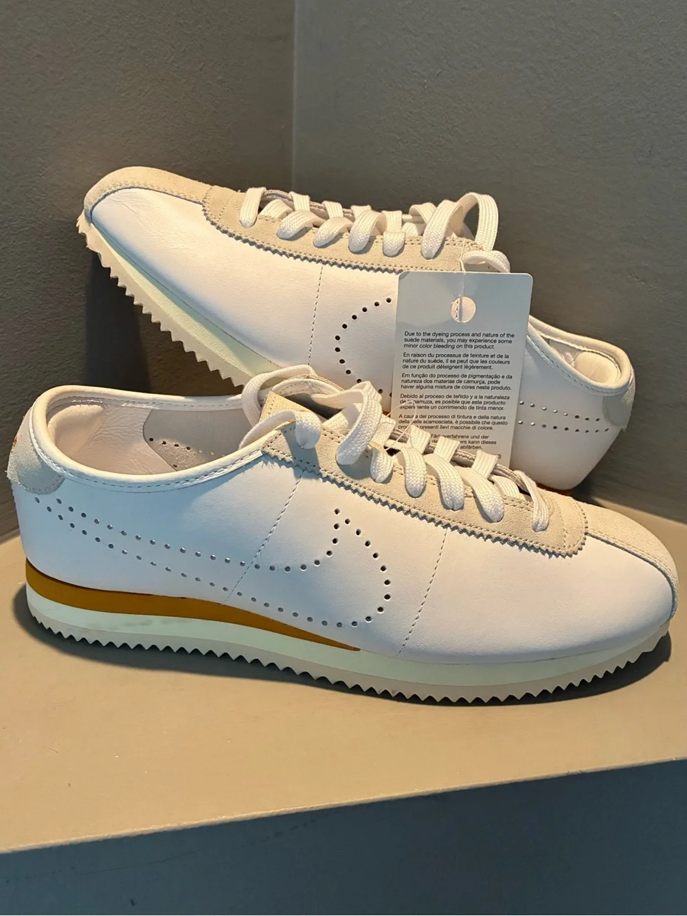 NIKE CORTEZ Leather - size 9